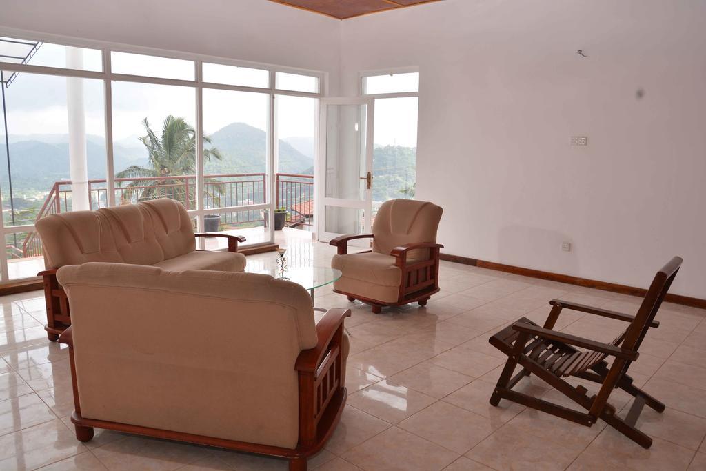High View Homestay Kandy Esterno foto