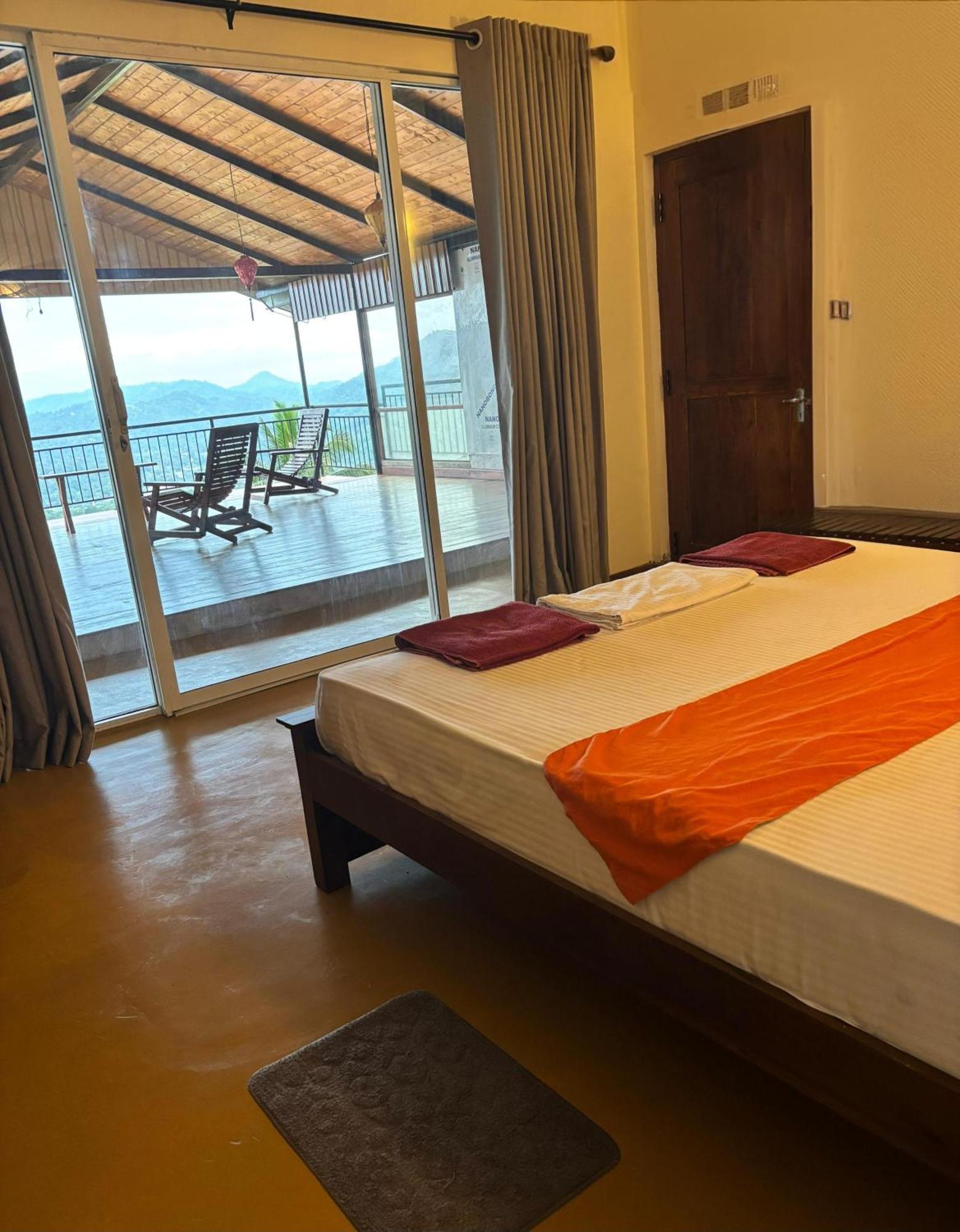 High View Homestay Kandy Esterno foto